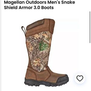 Magellan Men’s size 10.5 Real Tree Edge Snake Shield Armor 3.0 Boots